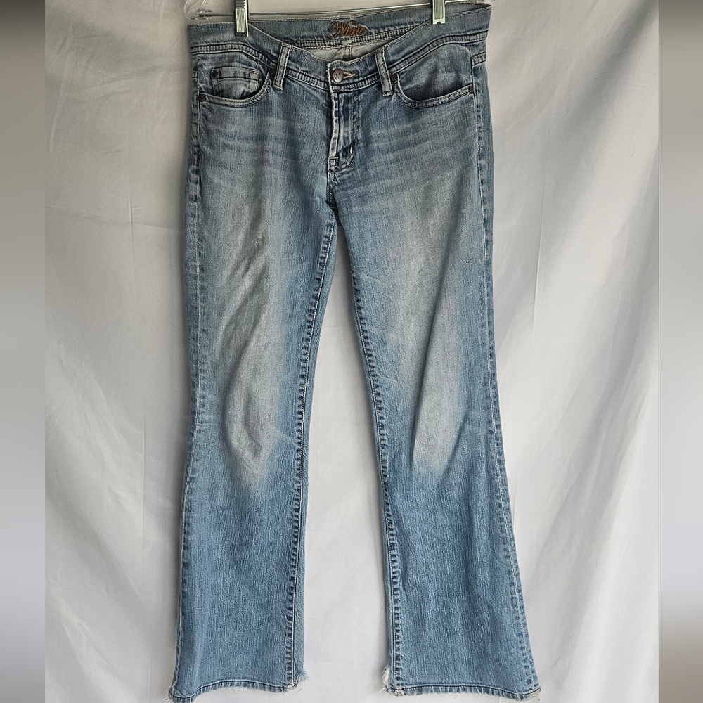 ❤️3/$12 Nixie Rhinestone Distressed Jeans Size 9
